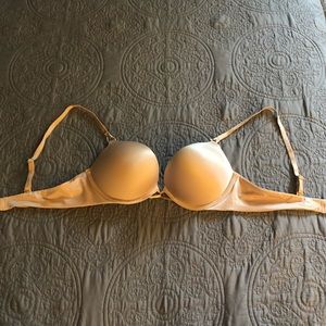 Victoria secret bra!